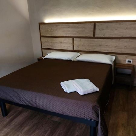 Lo Sciatore Hotel & Restaurant 卡迈格拉特罗希拉诺 外观 照片